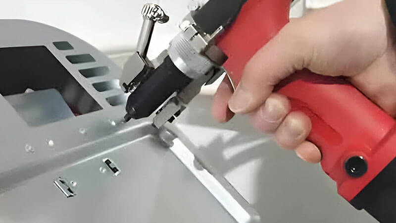 Riveting-Image